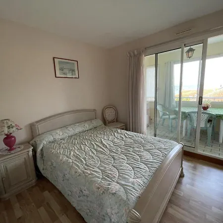 Bel T2 A Deux Pas Des Plages, Avec Parking Et Garage - Fr-1-474-212 Lägenhet