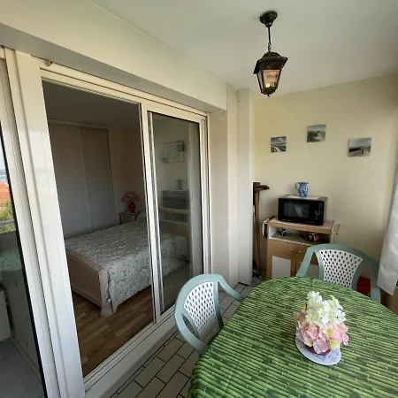 Bel T2 A Deux Pas Des Plages, Avec Parking Et Garage - Fr-1-474-212 *